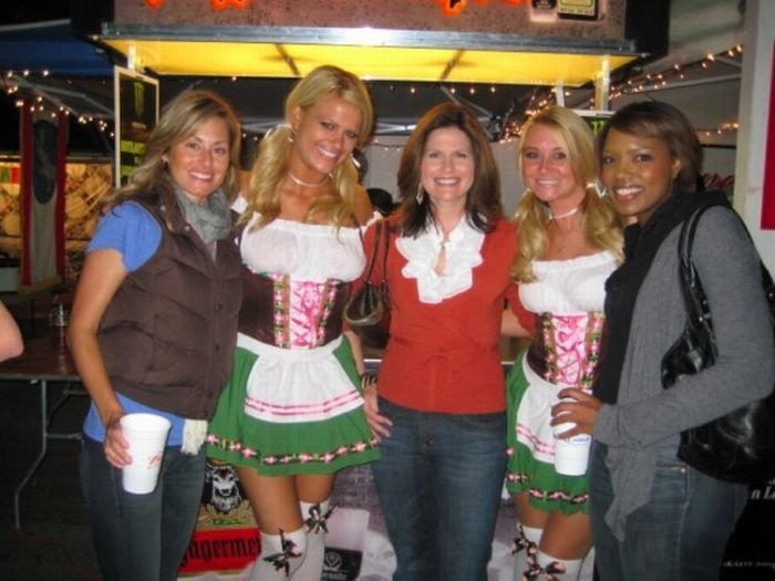 Oktoberfest 2010 girls, Munich, Germany