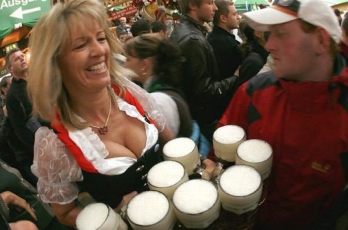 Oktoberfest 2010 girls, Munich, Germany