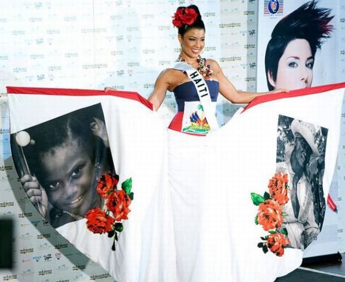 Miss Universe 2010 National Costume show