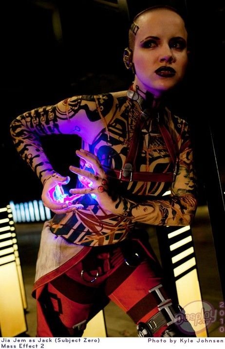 Jia Jem wearing costume from Mass Effect 2