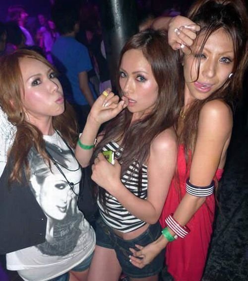 Nightclub girls, China