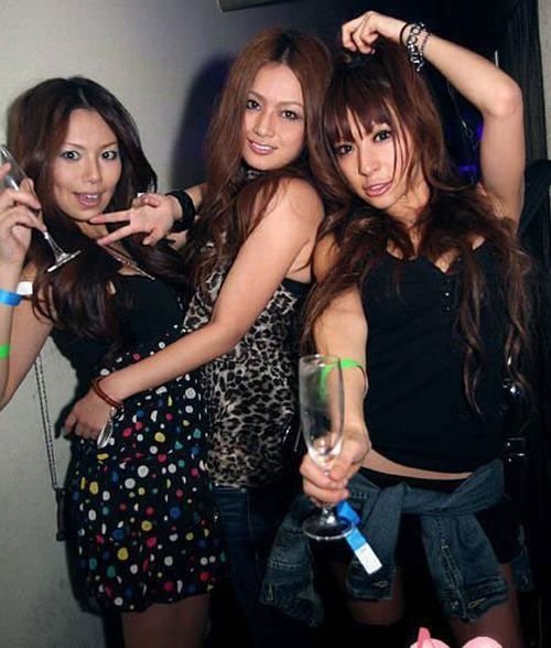 Nightclub girls, China