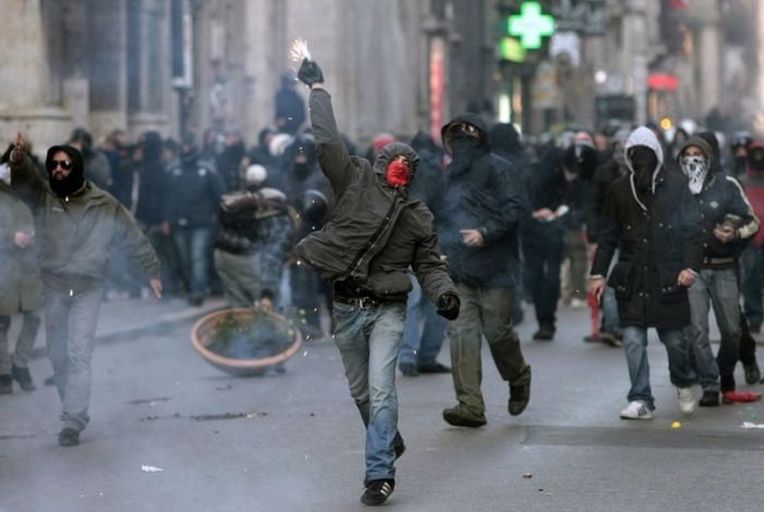 Protesters clashes against Silvio Berlusconi, Rome, Italy