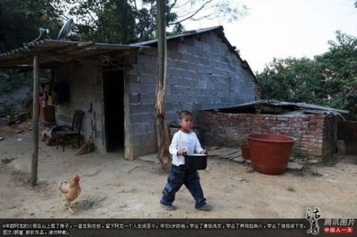 6-year-old boy lives alone, China