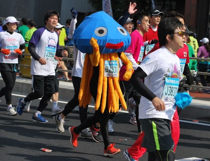 Costumes at the 2011 Tokyo Marathon, Japan