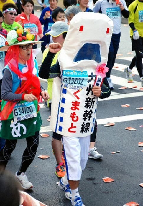 Costumes at the 2011 Tokyo Marathon, Japan