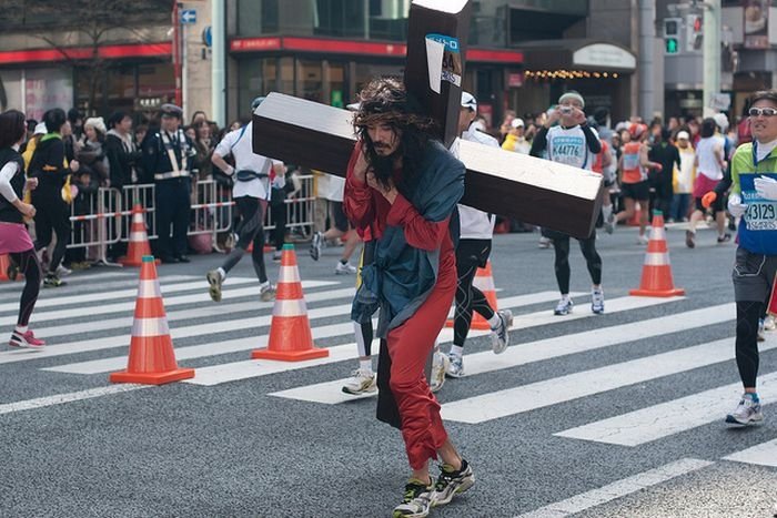 Costumes at the 2011 Tokyo Marathon, Japan