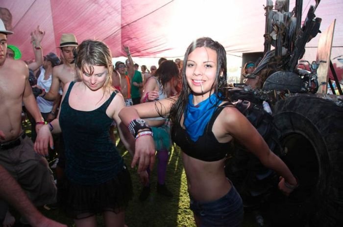 Girls of the Coachella Valley Music and Arts Festival 2011