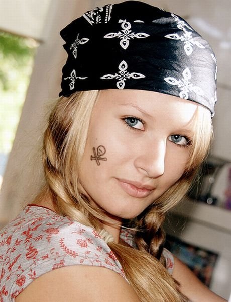 pirate girl