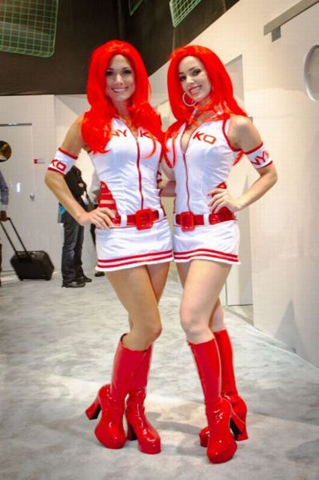 Electronic Entertainment Expo (E3) 2011 trade show girls