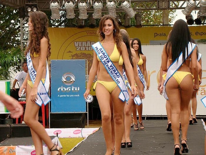 Garota Verão (Summer Girl) beauty contest, Rio Grande do Sul and Santa Catarina, Brazil