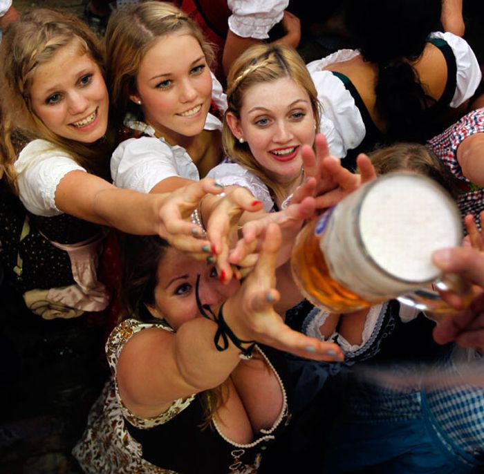 Oktoberfest 2011 girls, Munich, Germany