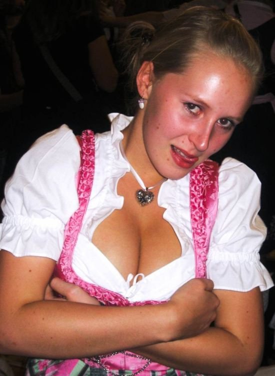 Oktoberfest 2011 girls, Munich, Germany