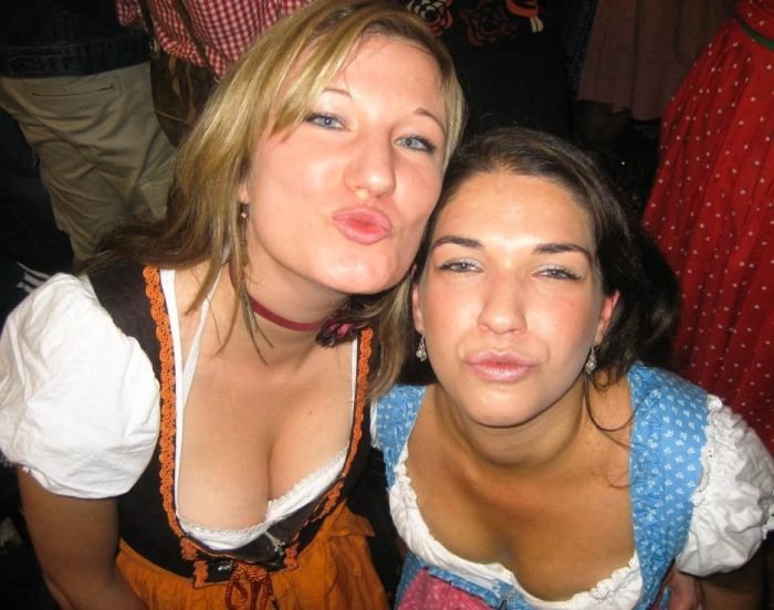 Oktoberfest 2011 girls, Munich, Germany