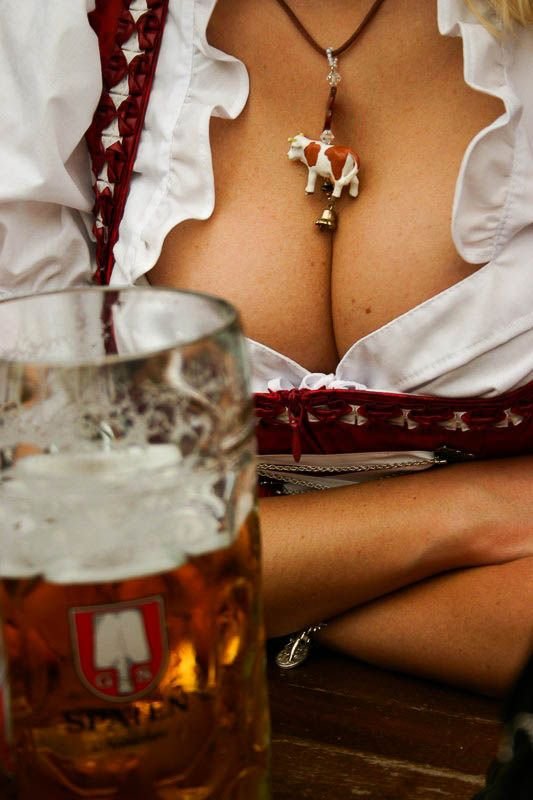 Oktoberfest 2011 girls, Munich, Germany