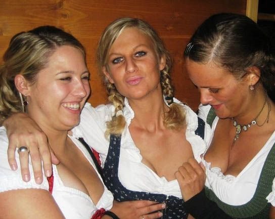 Oktoberfest 2011 girls, Munich, Germany