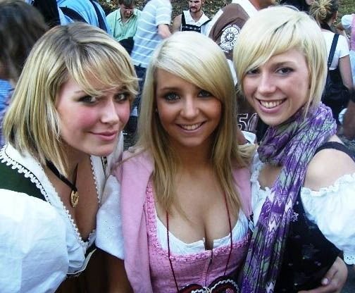 Oktoberfest 2011 girls, Munich, Germany