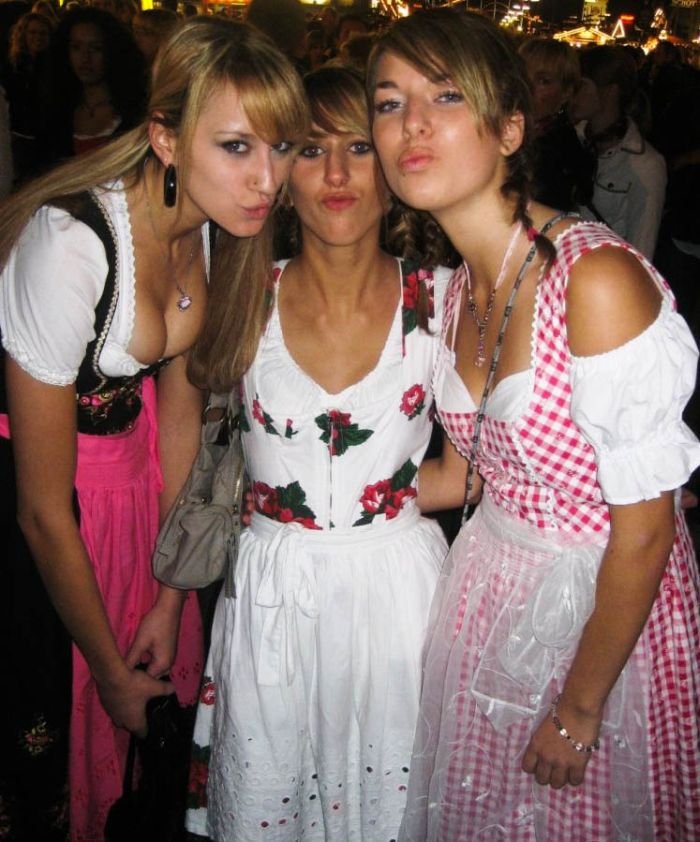 Oktoberfest 2011 girls, Munich, Germany