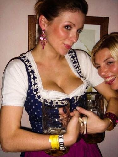 Oktoberfest 2011 girls, Munich, Germany