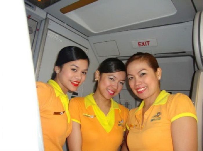 flight attendants around the world