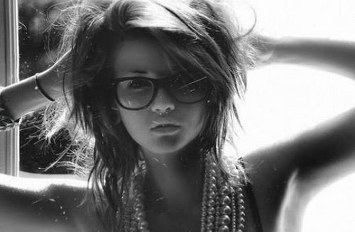 glamour girl with an alluring beauty