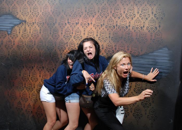 Nightmares Fear Factory visitors, Niagara Falls, Canada