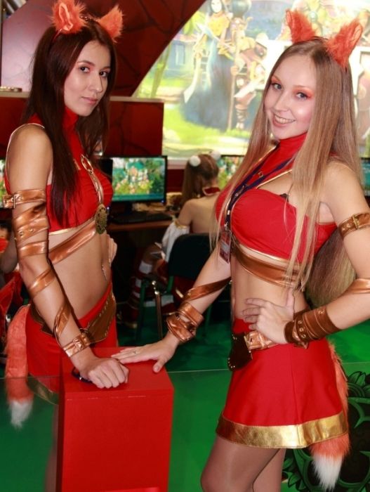 Igromir 2011 girls