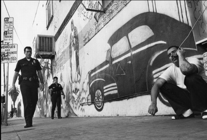 Latino street gangs in Los Angeles by Robert Yager