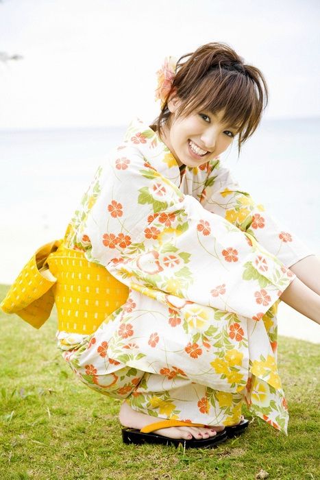 japanese girl in kimono