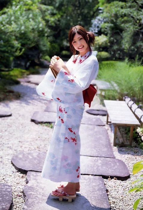 japanese girl in kimono