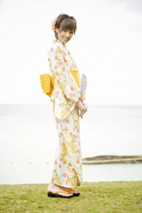 japanese girl in kimono