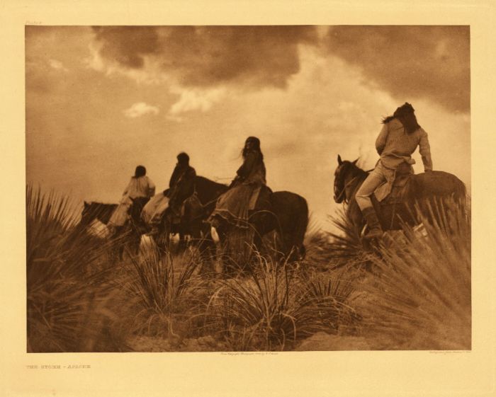 Native American people photography by Edward Sheriff Curtis