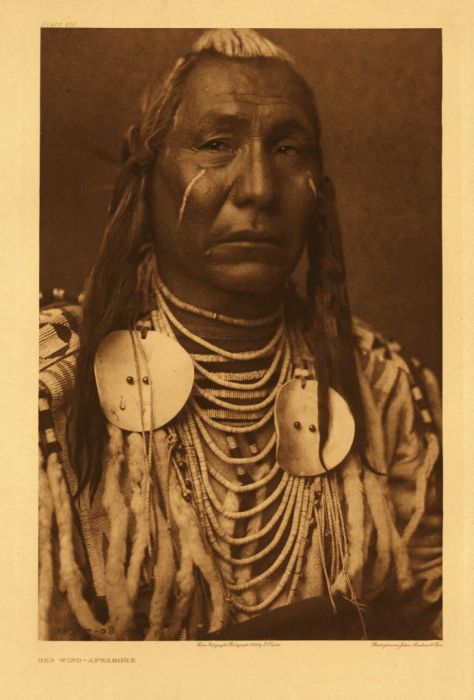 Native American people photography by Edward Sheriff Curtis