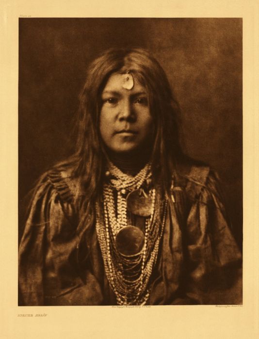 Native American people photography by Edward Sheriff Curtis