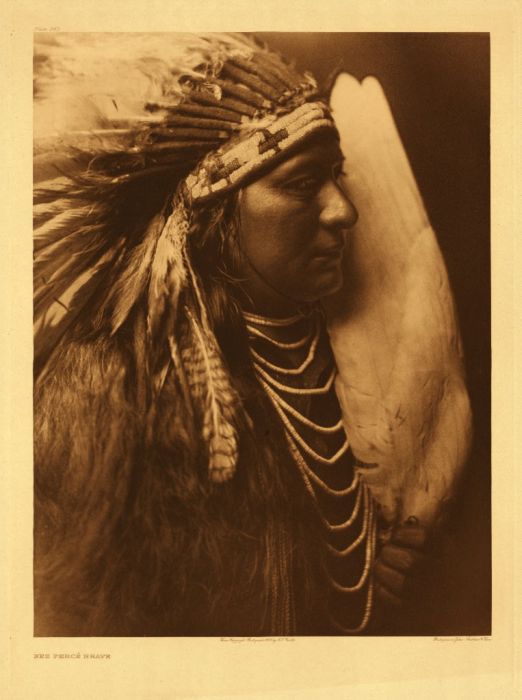 Native American people photography by Edward Sheriff Curtis