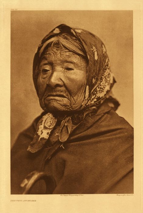 Native American people photography by Edward Sheriff Curtis