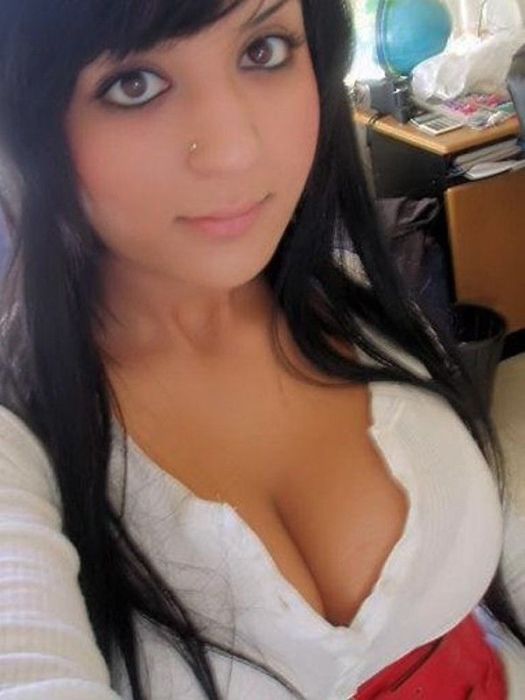 breasts cleavage girl