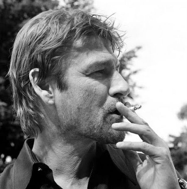 famous people smoking