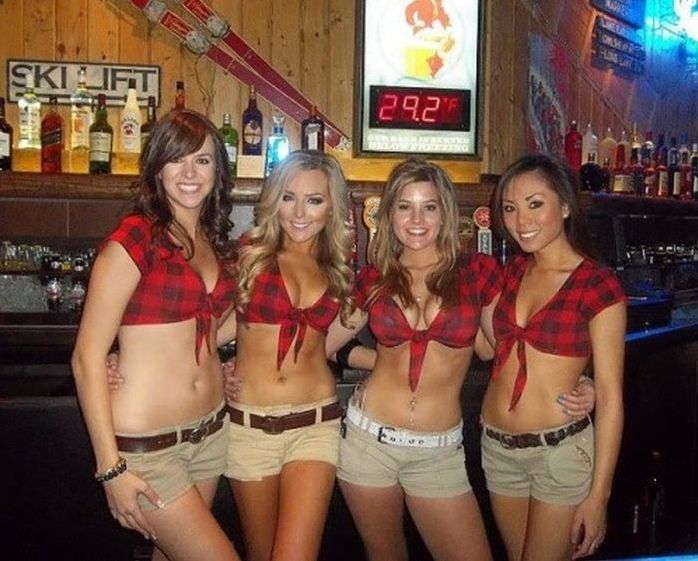 Twin Peaks restaurant girls, Addison, Dallas County, Texas, United States