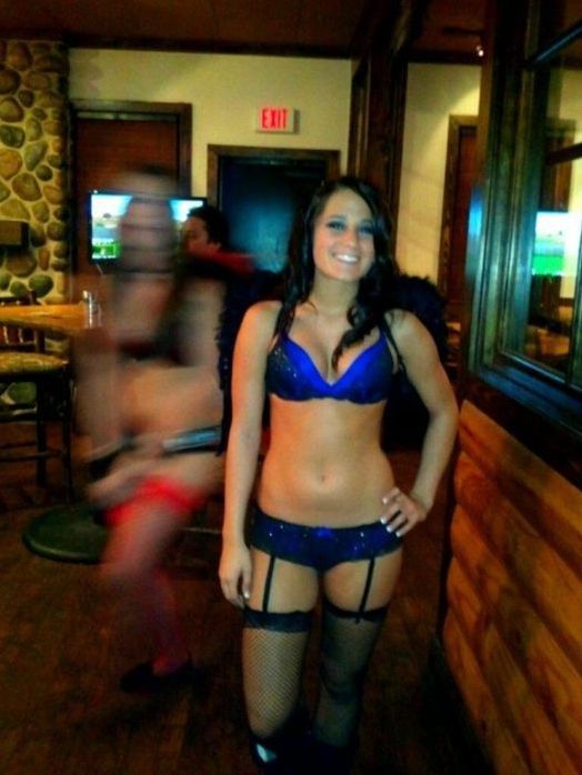 Twin Peaks restaurant girls, Addison, Dallas County, Texas, United States