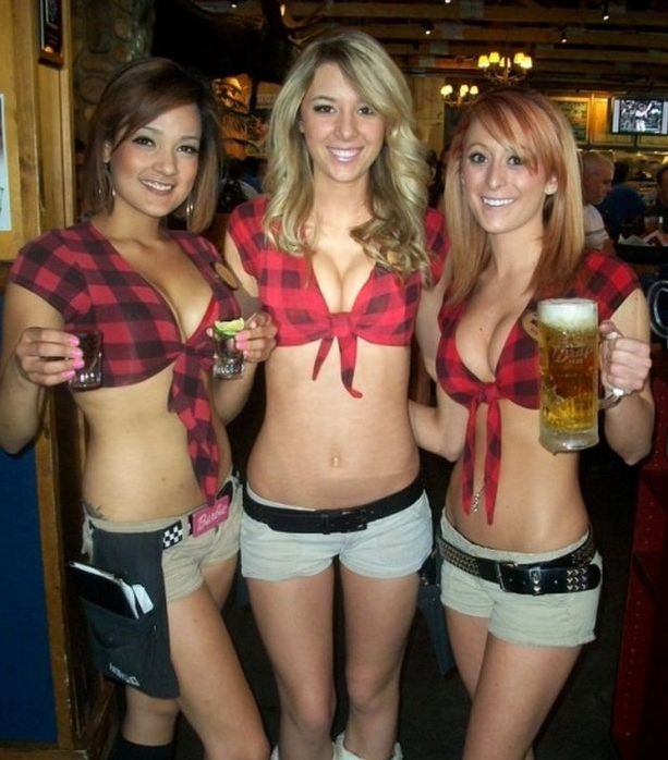 Twin Peaks restaurant girls, Addison, Dallas County, Texas, United States