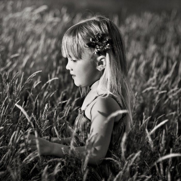 Child portraiture by Magdalena Berny