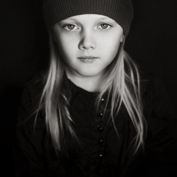 Child portraiture by Magdalena Berny