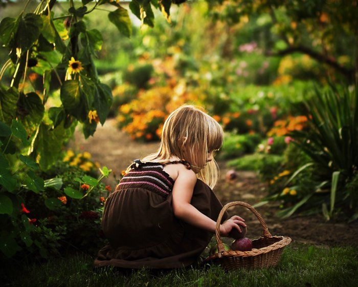 Child portraiture by Magdalena Berny