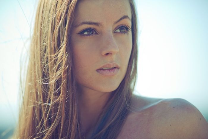 Glamour girl photography by Matthieu Sonnet