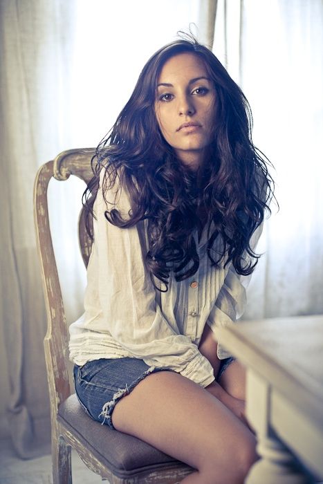 Glamour girl photography by Matthieu Sonnet