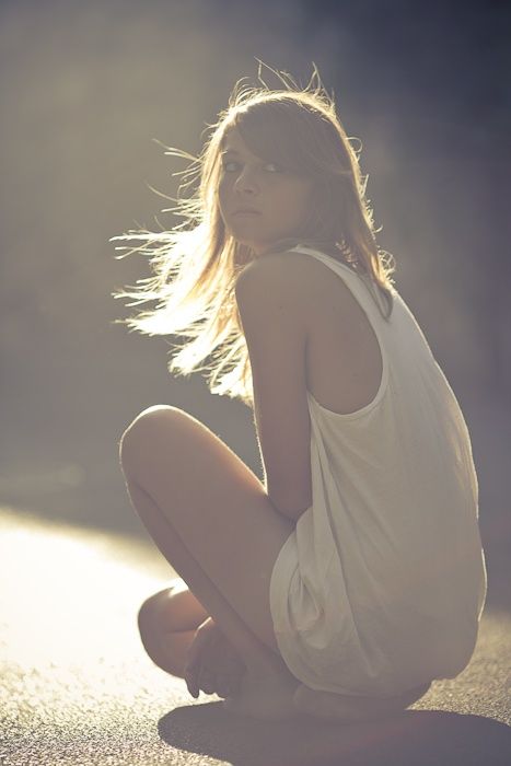 Glamour girl photography by Matthieu Sonnet