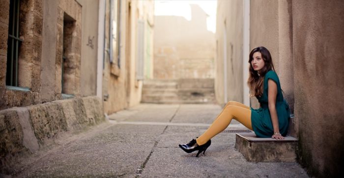 Glamour girl photography by Matthieu Sonnet