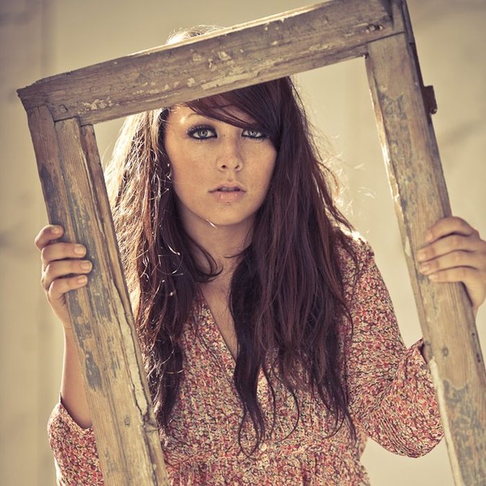 Glamour girl photography by Matthieu Sonnet