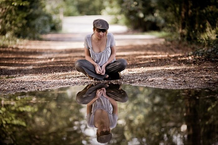 Glamour girl photography by Matthieu Sonnet